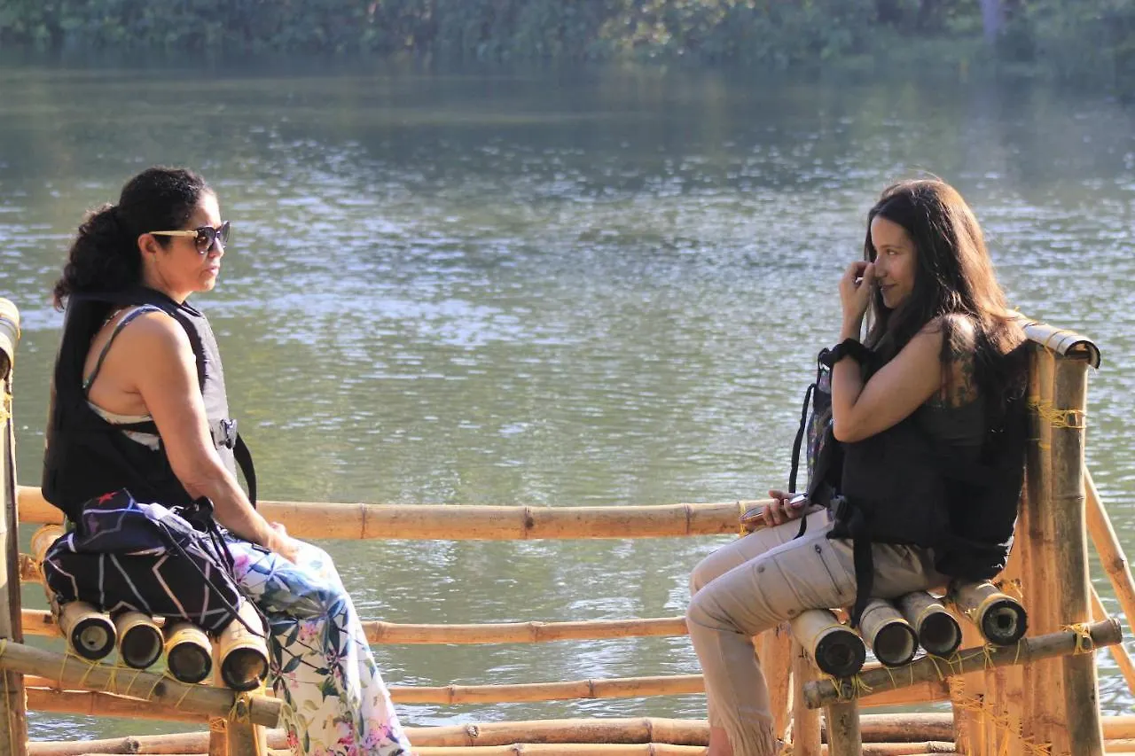 מלון טריואנדרום Leela Backwater Inn